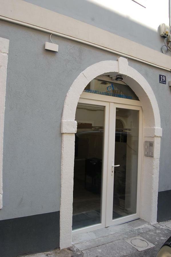 Appartamenti Corridoni Триест Экстерьер фото